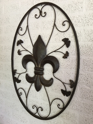 Wall ornament metal french lily, brown